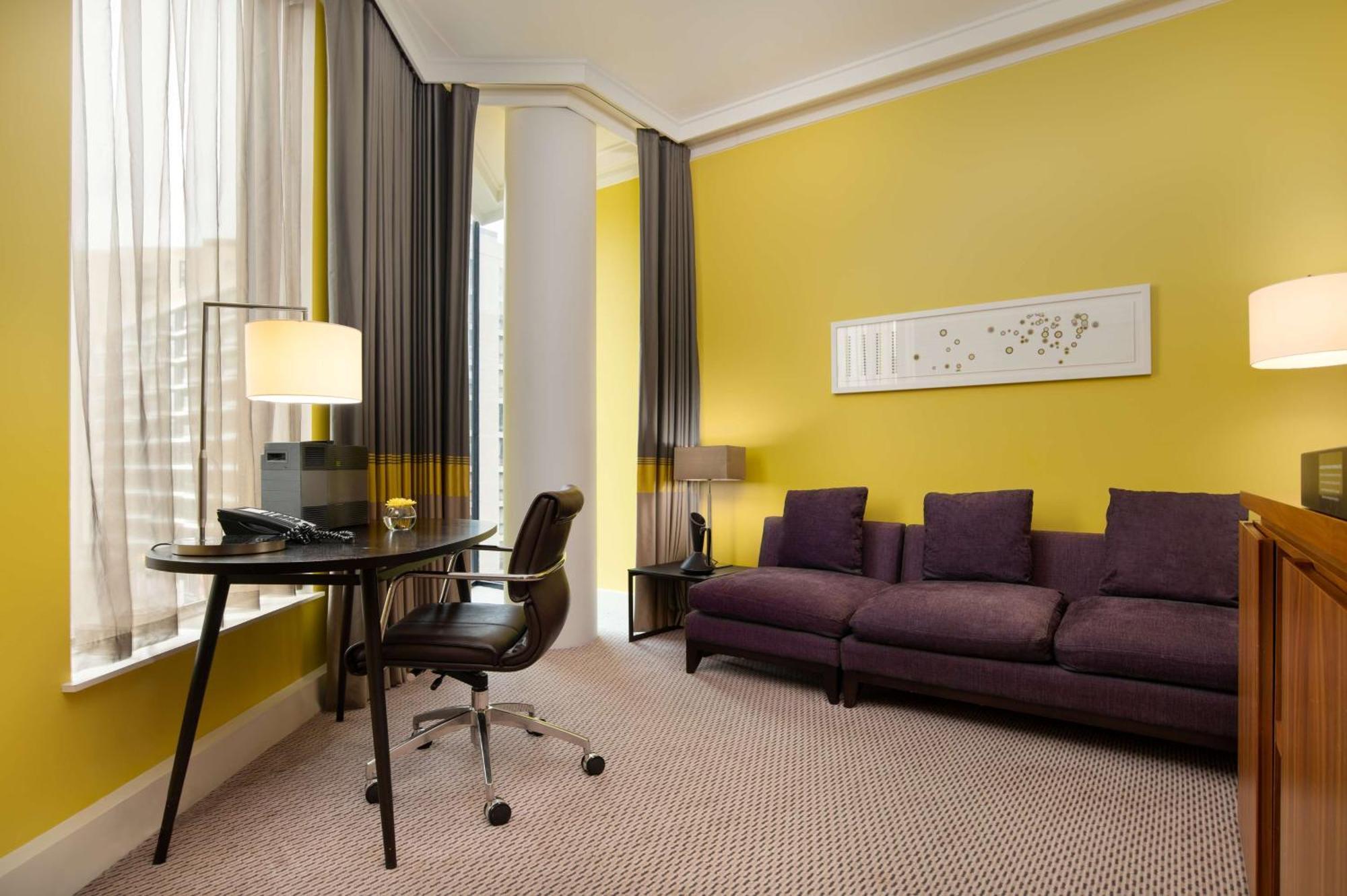 Hotell Hilton Wembley 4*