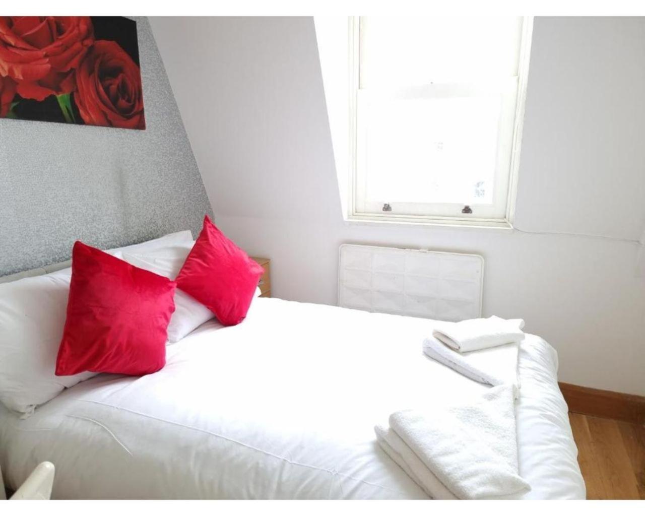 80 Inverness Terrace Apartment *
