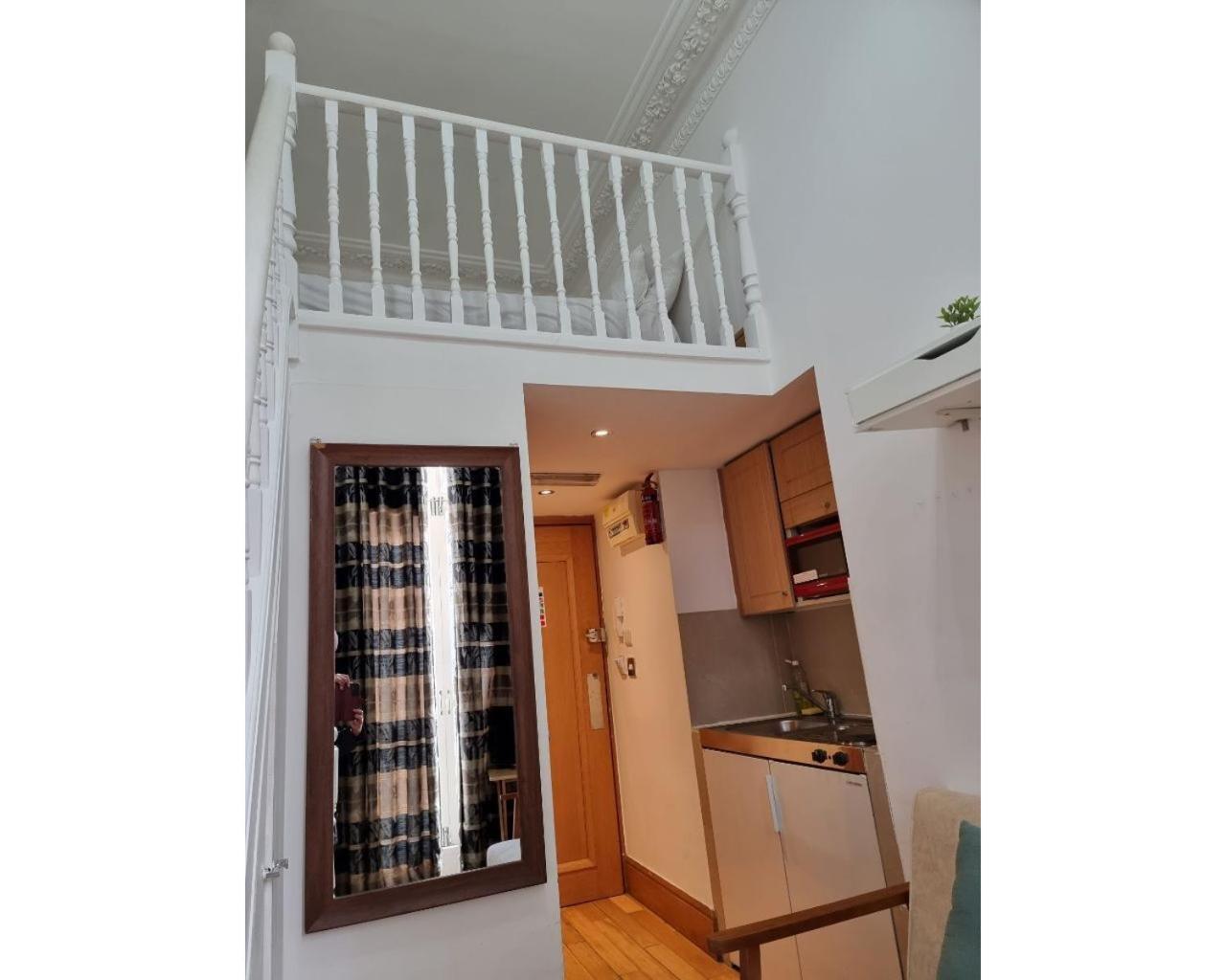 80 Inverness Terrace London