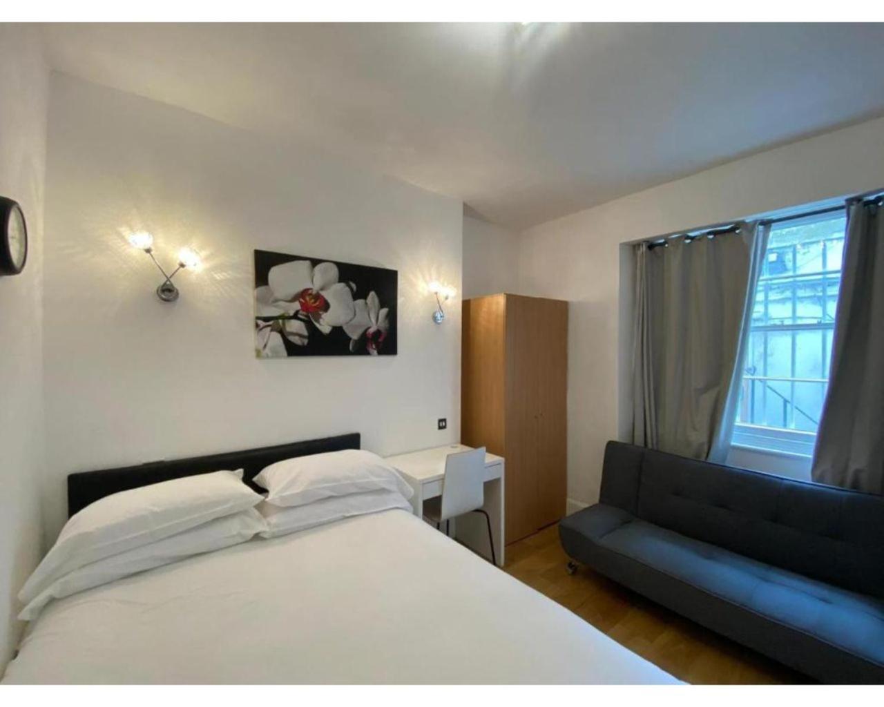 Apartment 80 Inverness Terrace