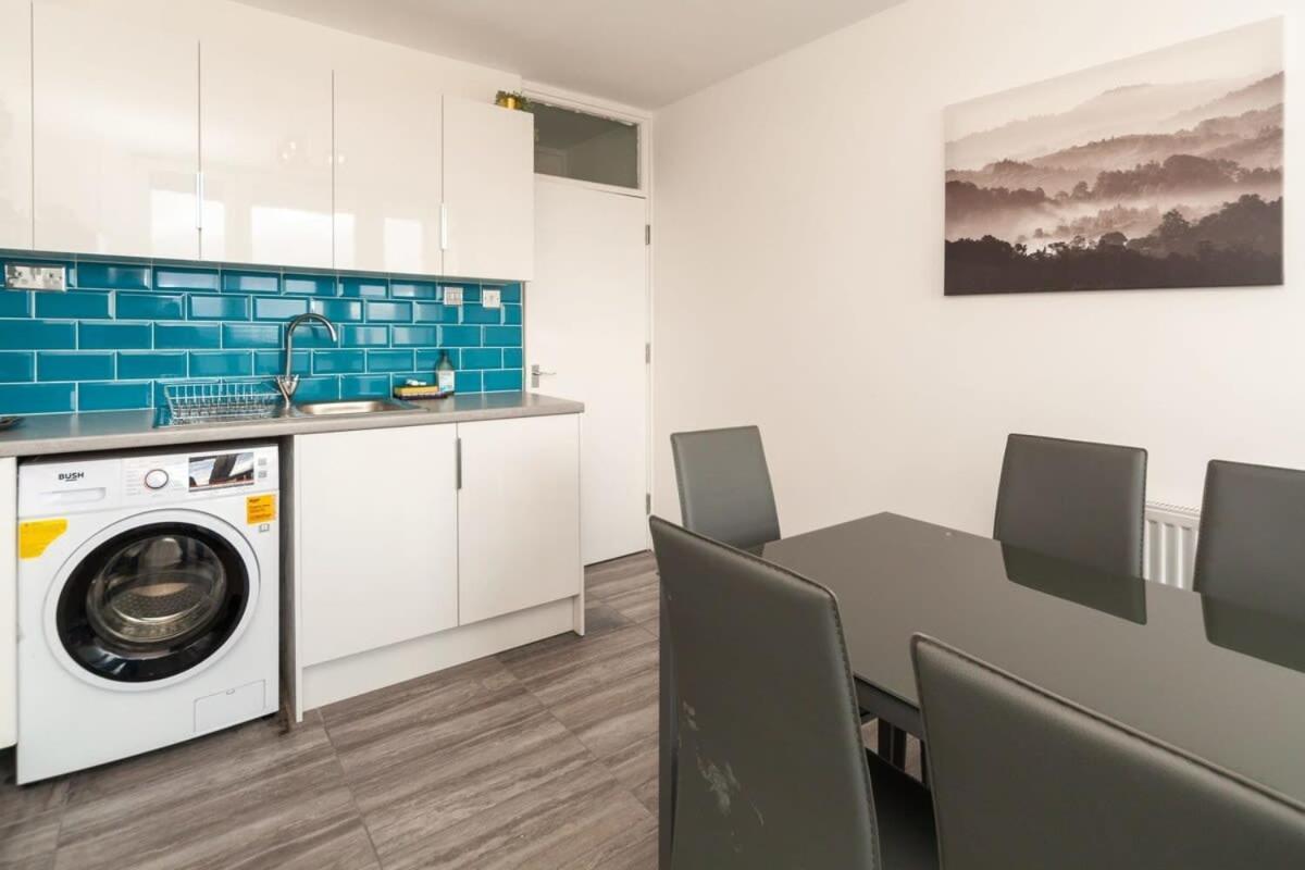 3 Bedroom Old Street - Amazing Views Lägenhet *