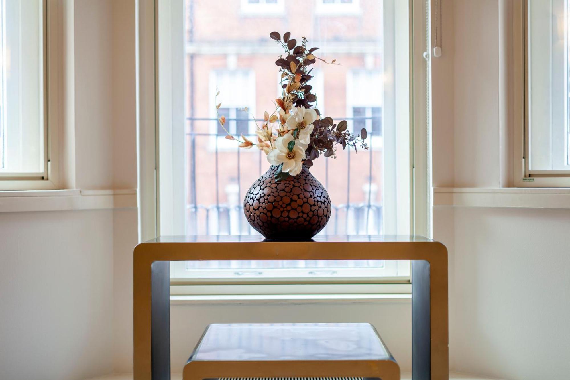 Elegant 1br Flat In Prime Mayfair I Smarthost Appartement Londen