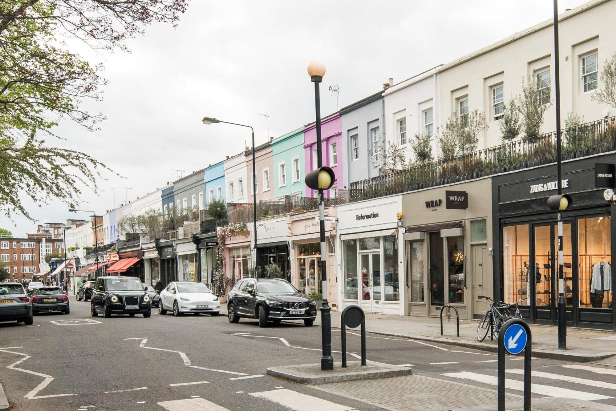 Stunning 2 Bed In Nothing Hill * London