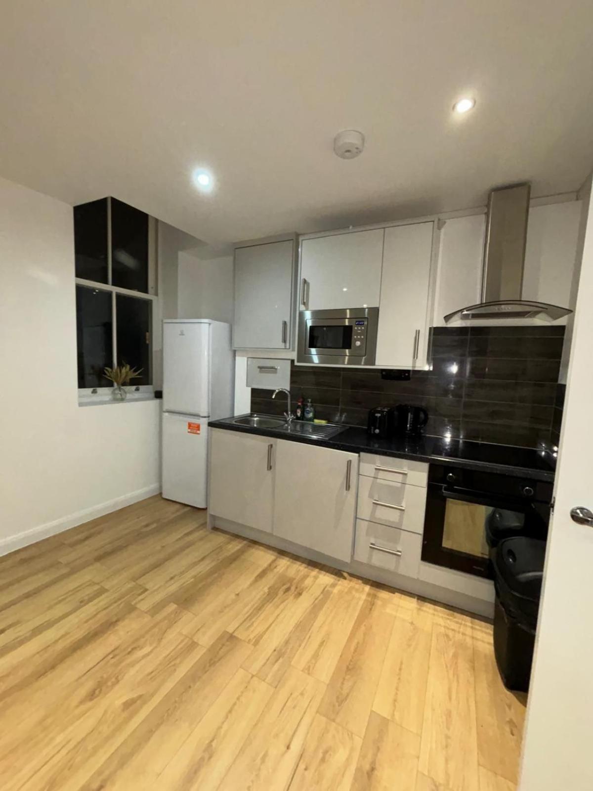 Sleep 4 In Battersea Central 5 Mins To Power Station Bs2 * Londen