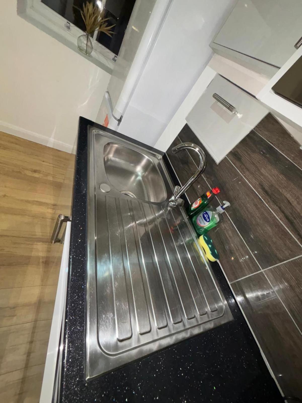Sleep 4 In Battersea Central 5 Mins To Power Station Bs2 Appartement