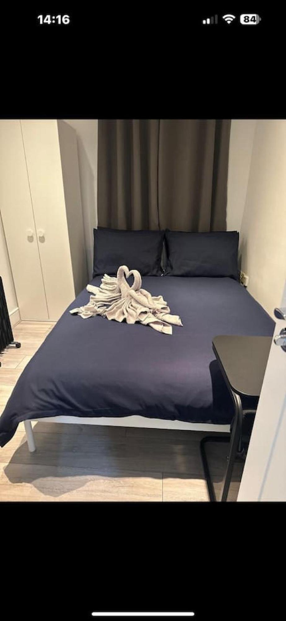 Eye 15 Minutes Away Guest house London