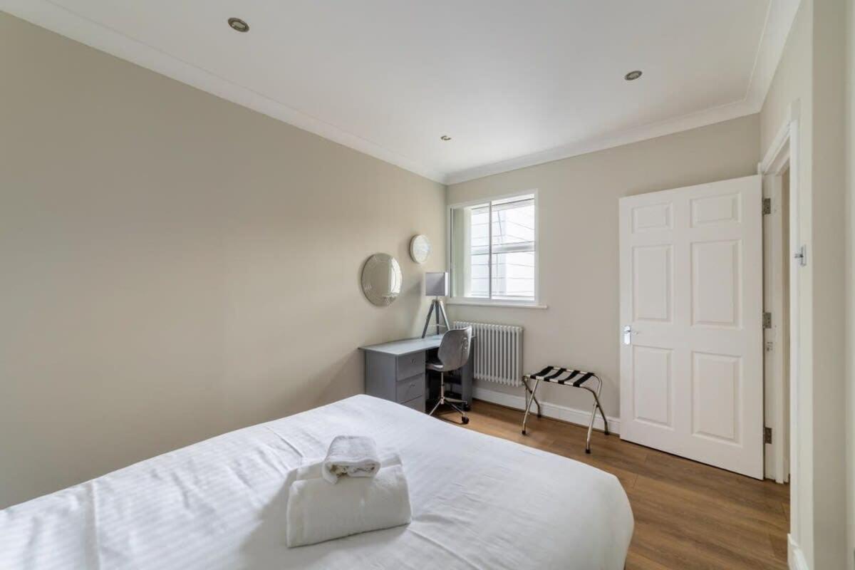 Modern And Bright 1 Bed Apartment, Tower Bridge * Londra