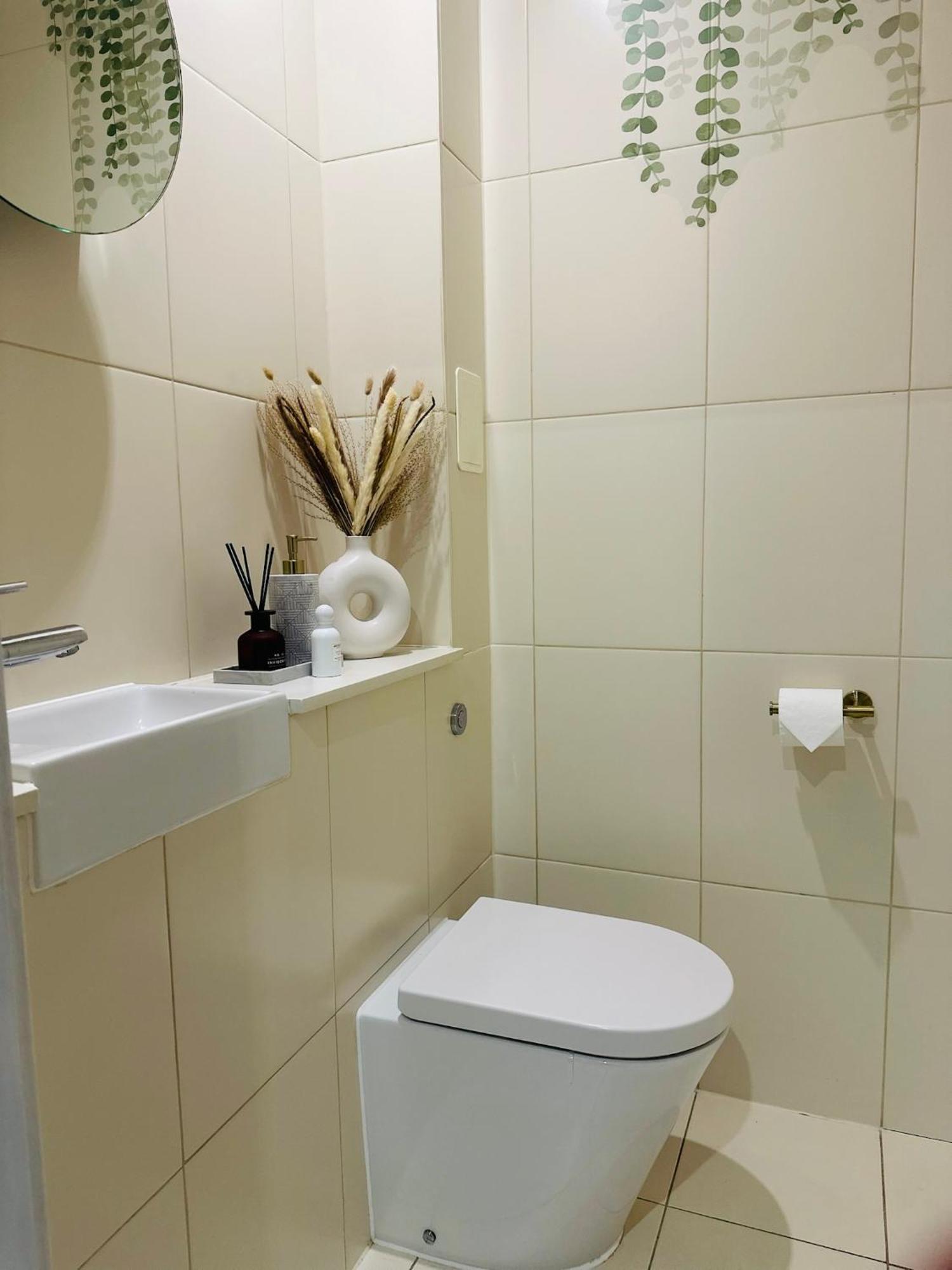 Stylish, Modern In Appartement *