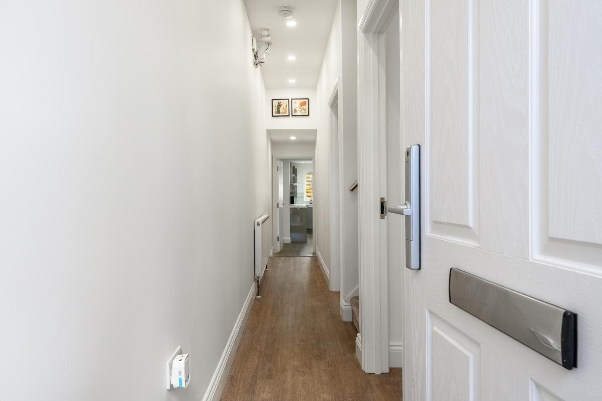 Appartamento Entire 3 Bedroom House In - Canning Town, Airport, Excel *