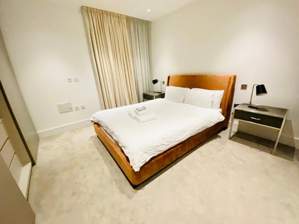 Apartment Avrora 2 Bedroom Luxury *