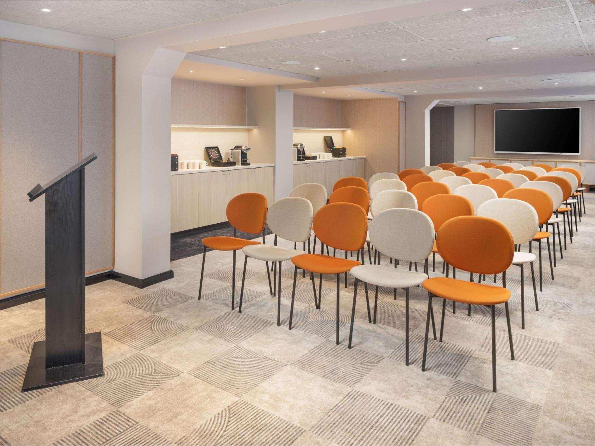 Ibis Earls Court 3*