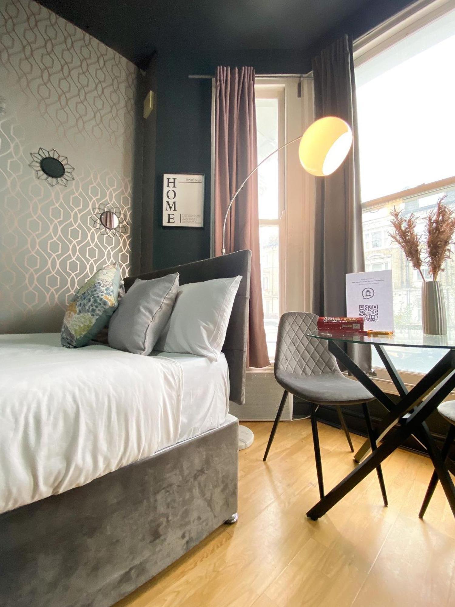 Apartment Holland Road