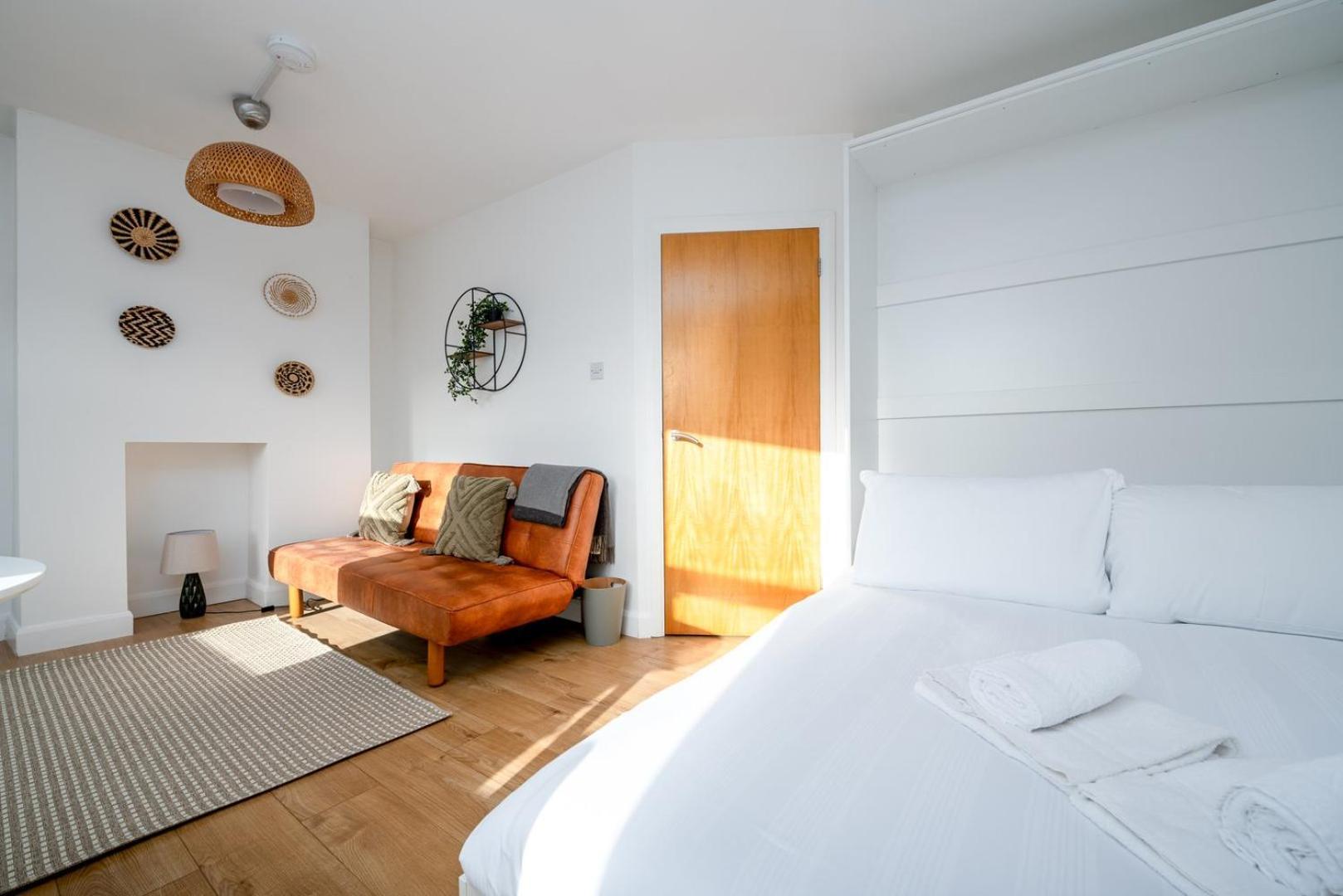 Guestready - Bow's Delight Near Stadium Lejlighed
