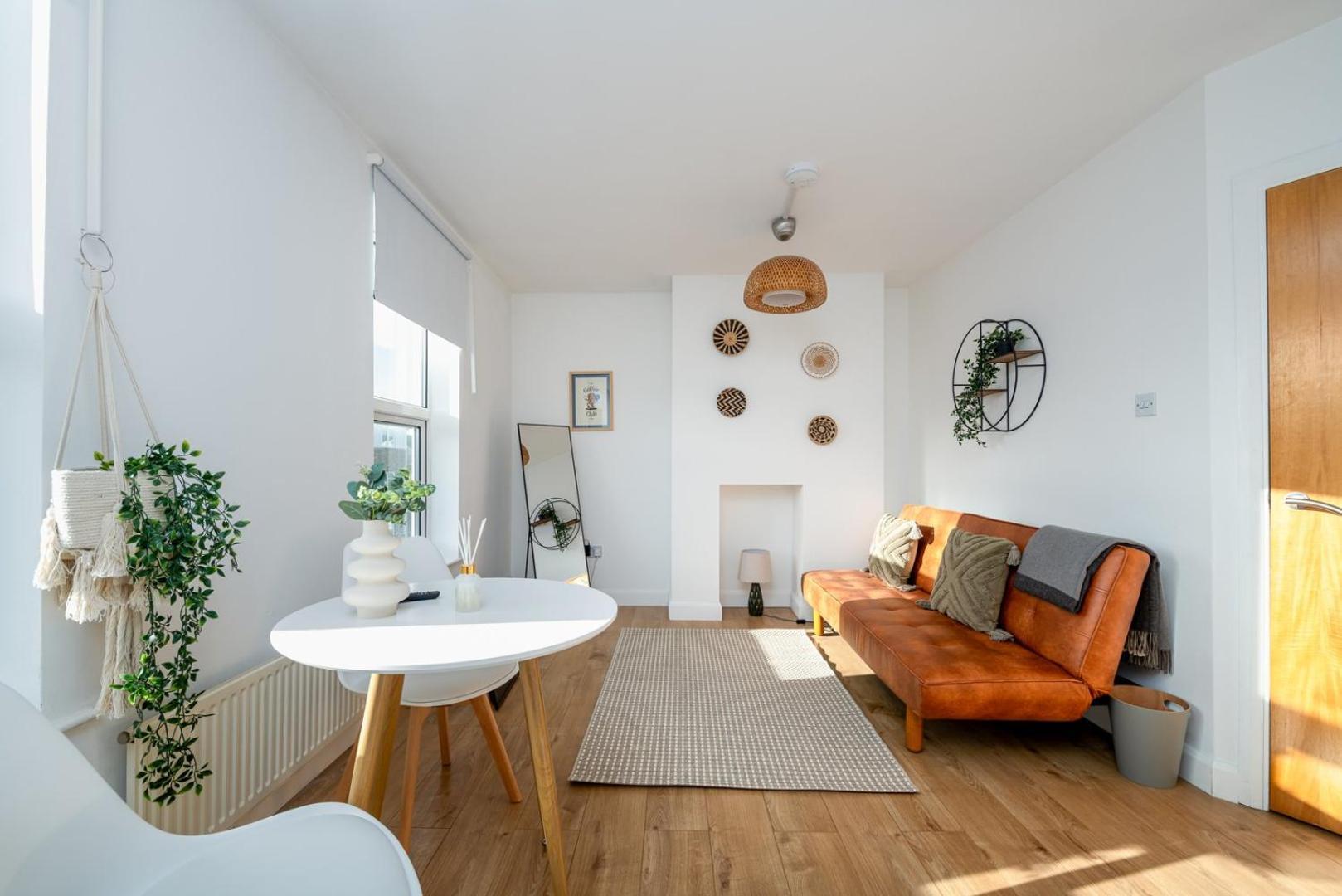 Guestready - Bow's Delight Near Stadium * London