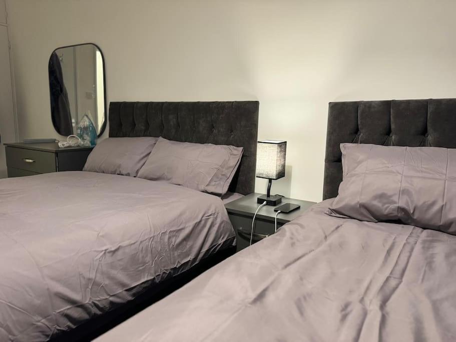 Flat In Vauxhall Apartment *