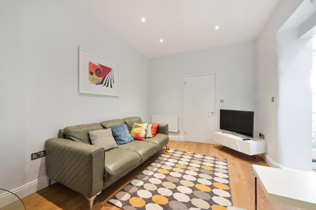 Cozy Hideaway In South Ken! Lejlighed *