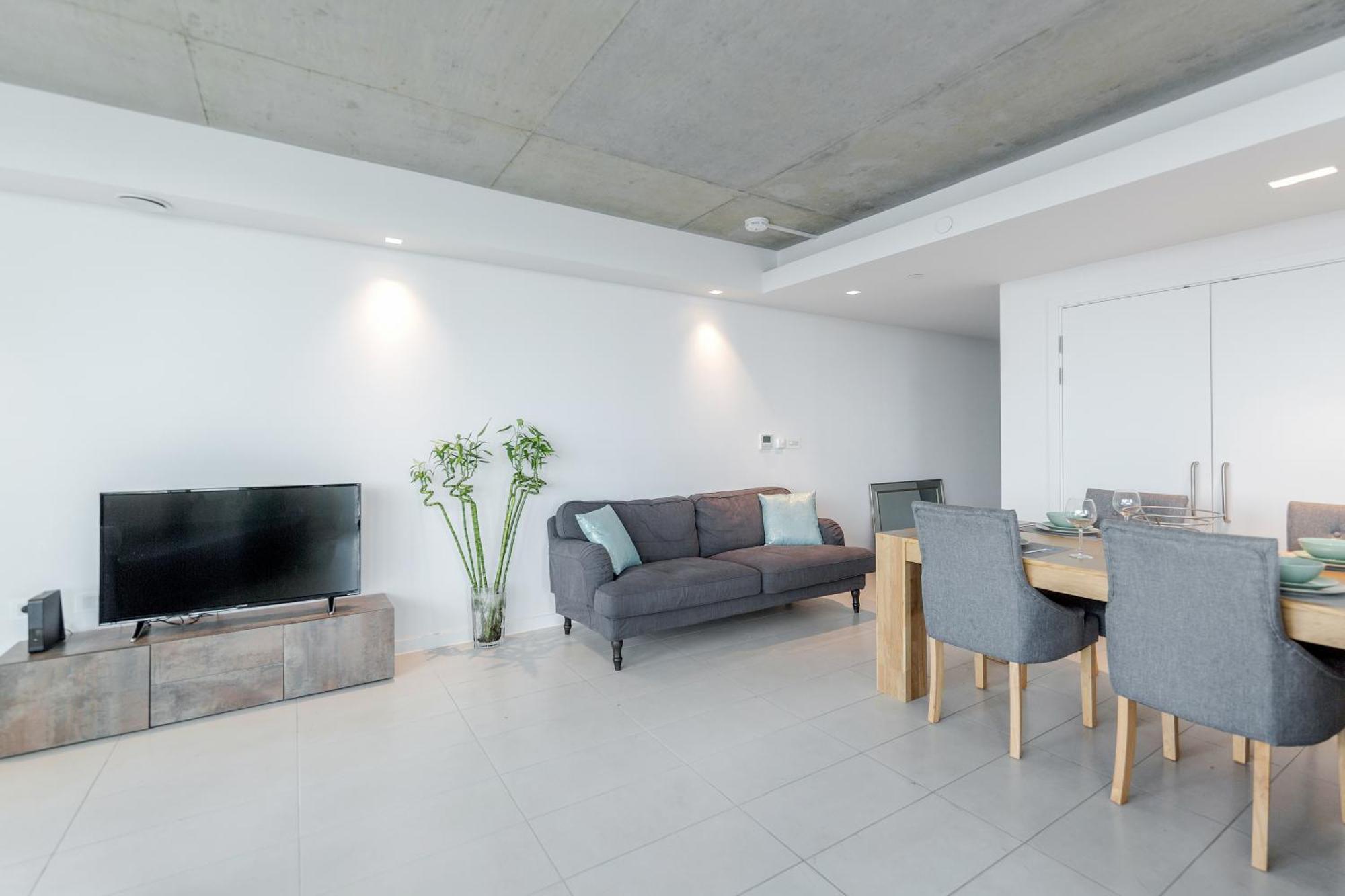 Excel Waterfront Serenity Apartment London