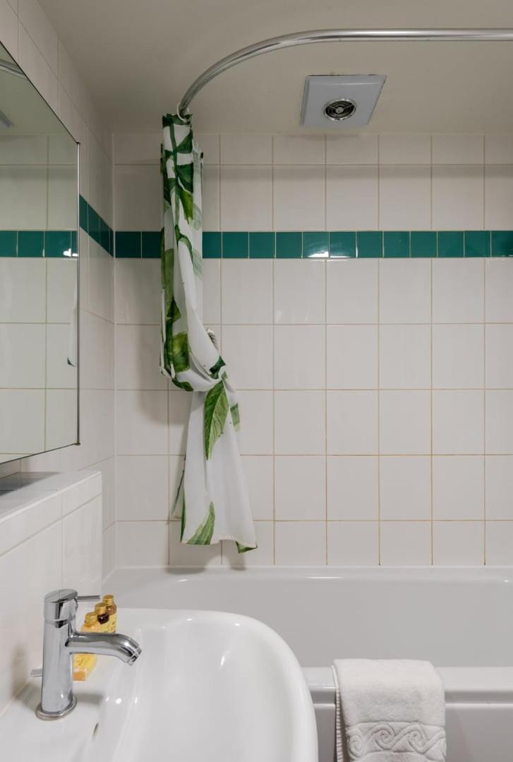 Guestready - Overlooking The Thames * Londen