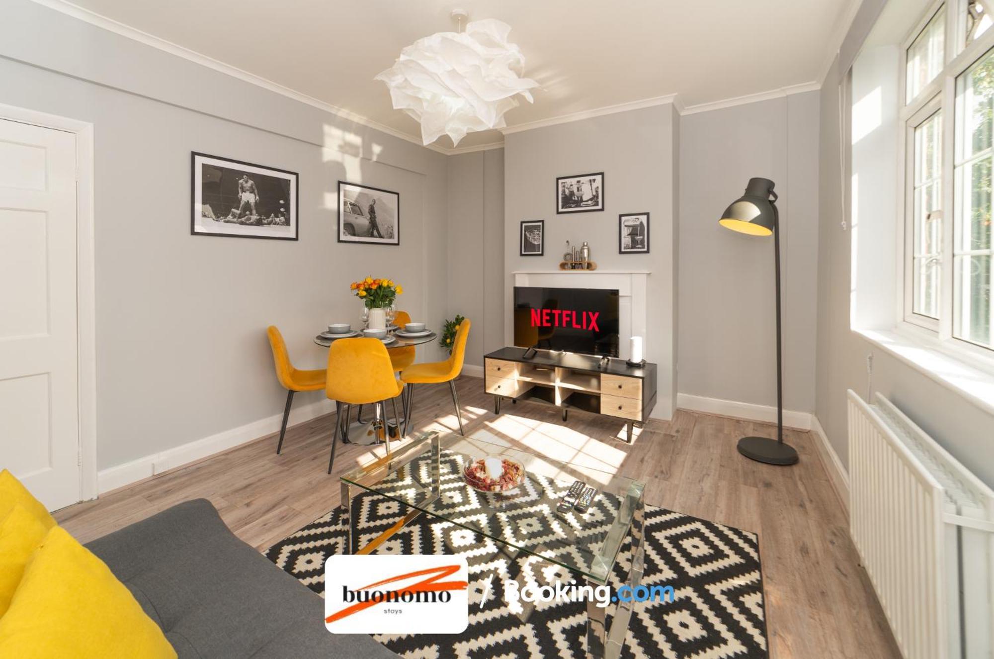 Appartement Two Bedroom By Buonomo Short Lets & Serviced With Balcony