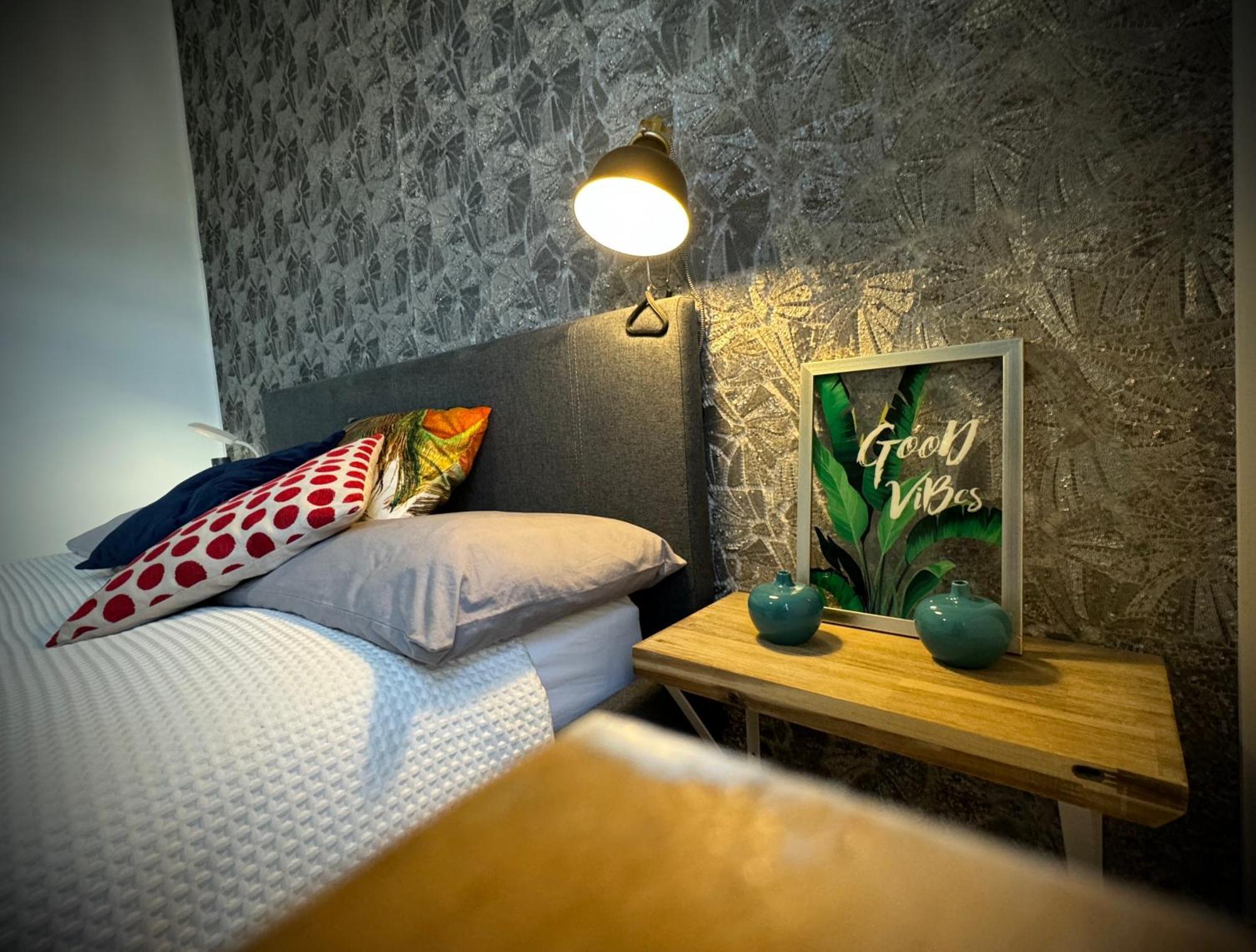Private In A Stylish Flat *