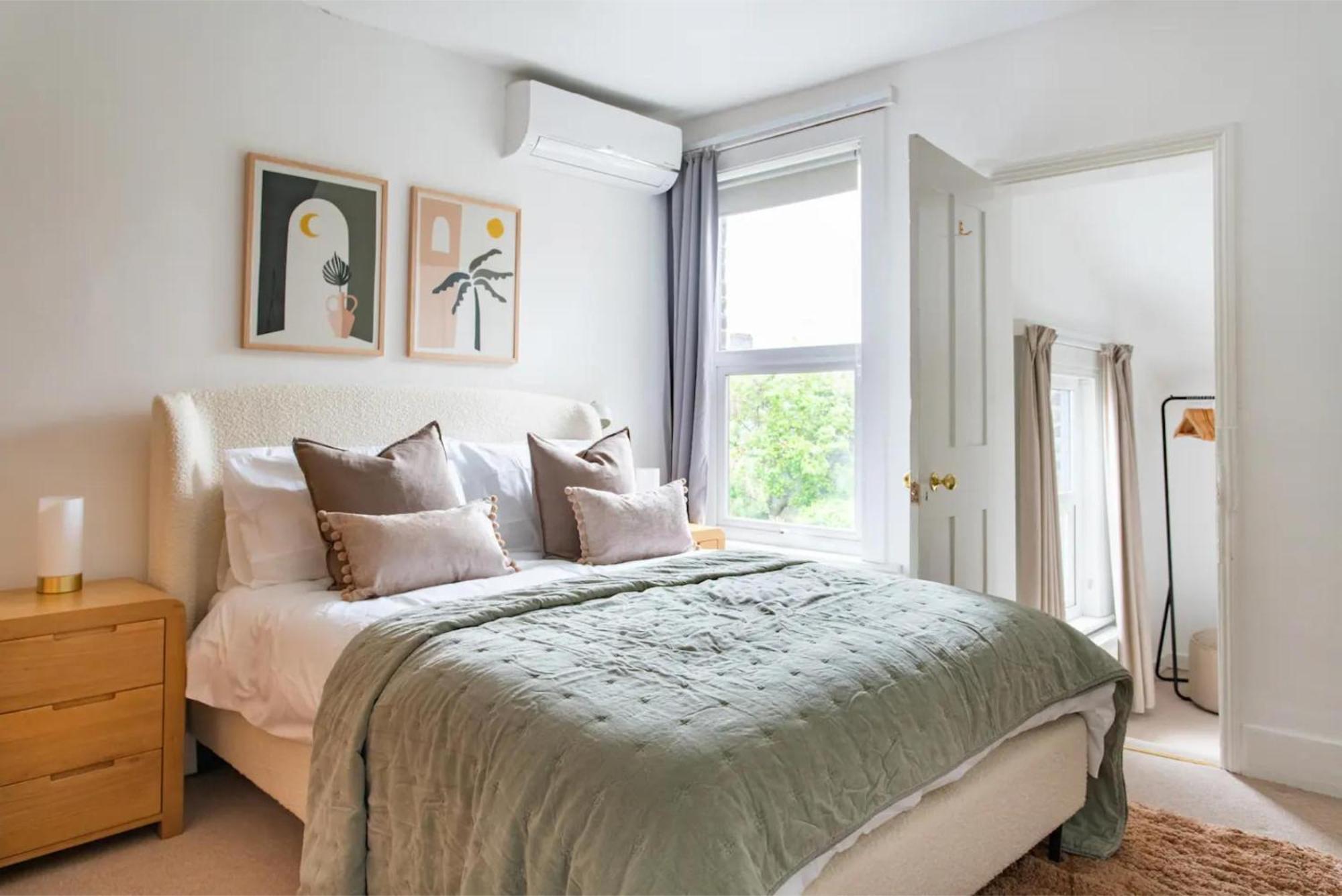 Poet's Corner - Charming Victorian Londen
