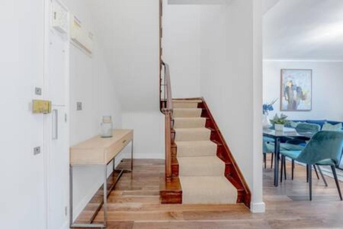 Location - Spacious 2bed In Front Of Hyde Park Lejlighed London