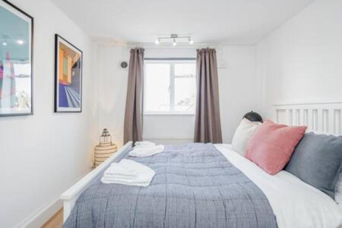 Spacious 2bed In Location Holland Park-n Hill Leilighet London
