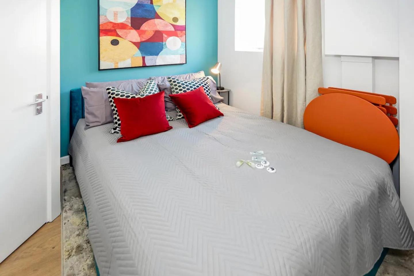 Appartement Chic Ensuite - 10% Off - 3 Min To Trains -pass The Keys Londres