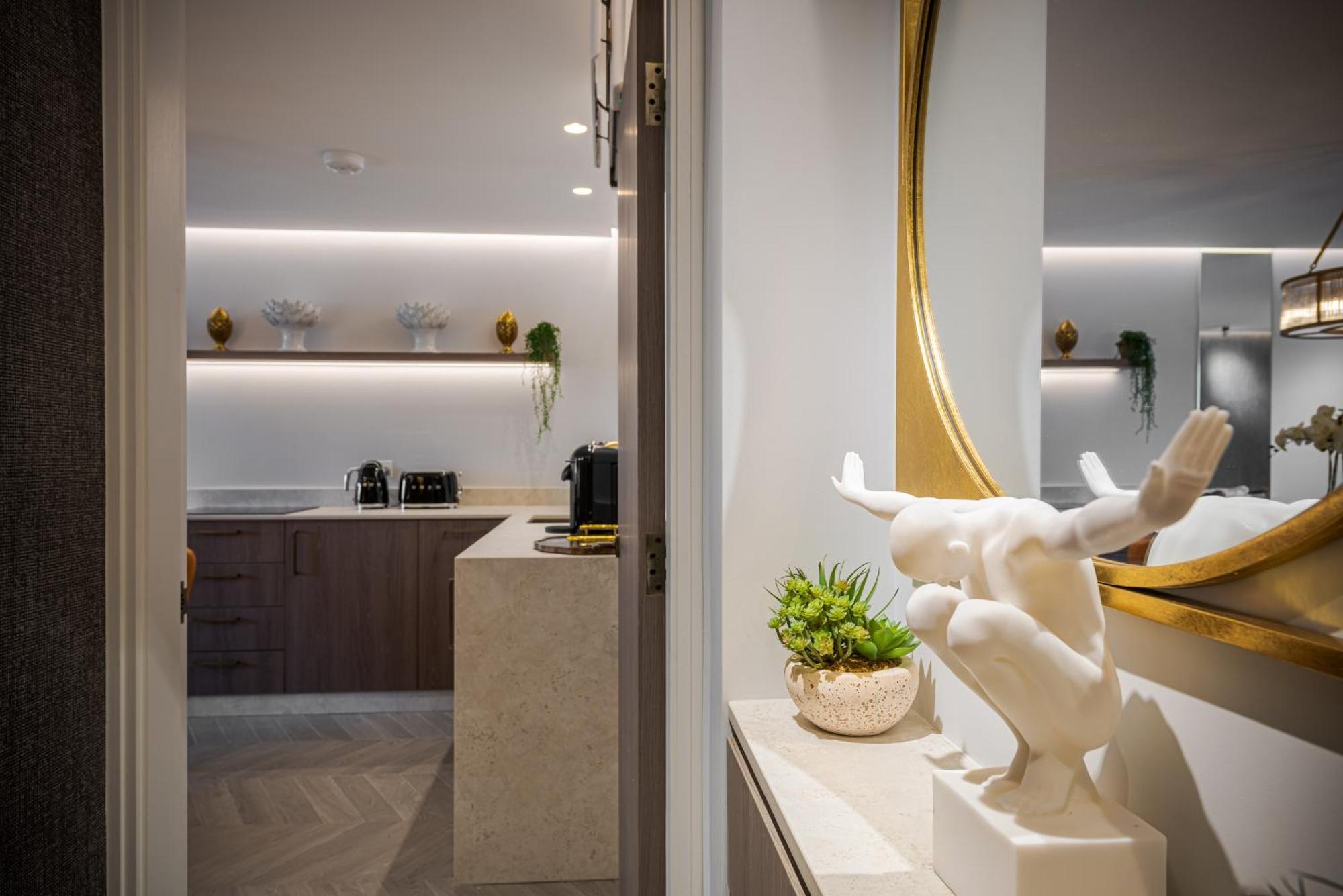 Luxury 2Bd Flat In Knightsbridge Close To Harrods With Ac Apartment *