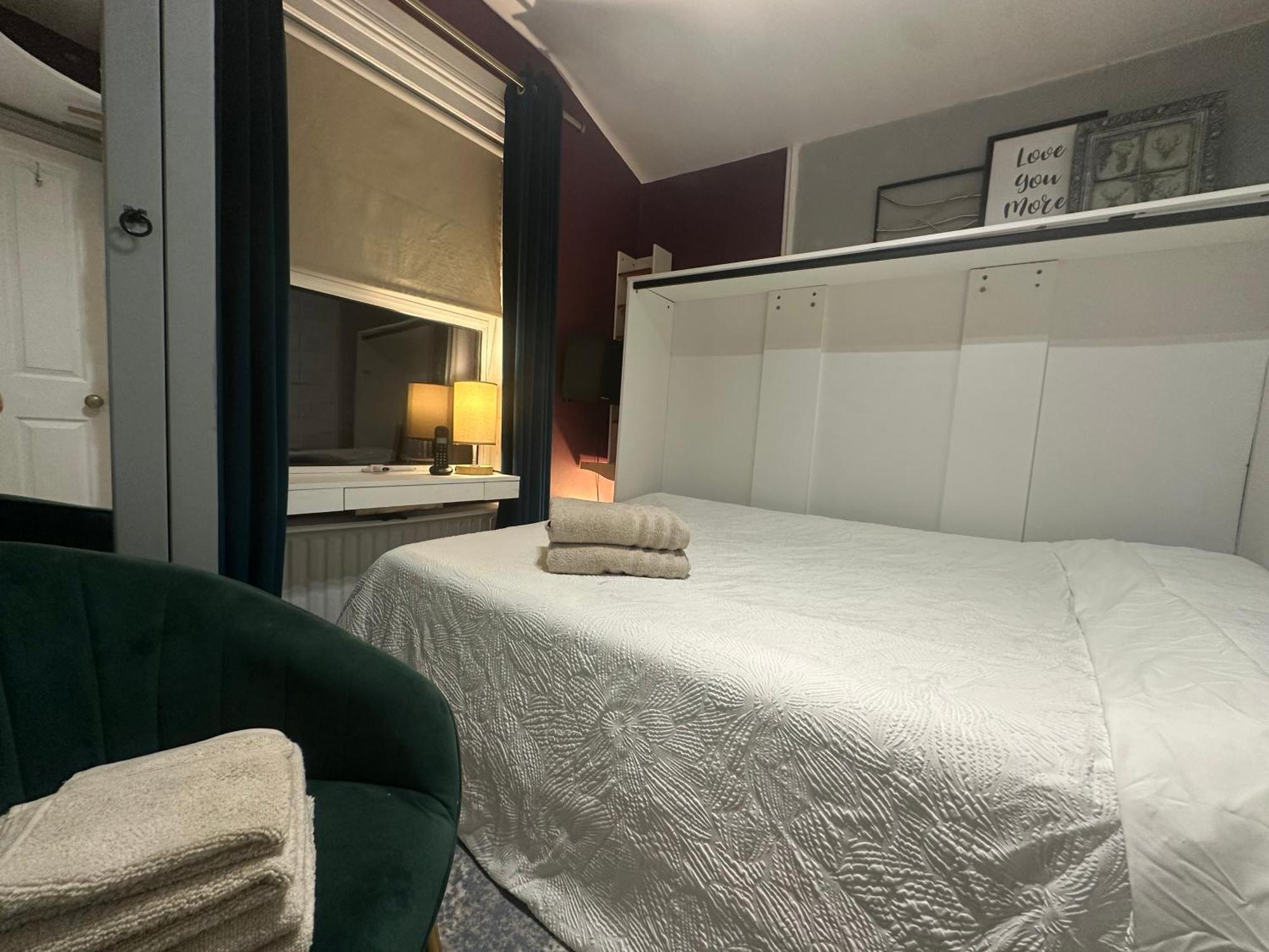 Accommodatie bij particulieren My Sky Secret Garden 1 Bedroom Londen