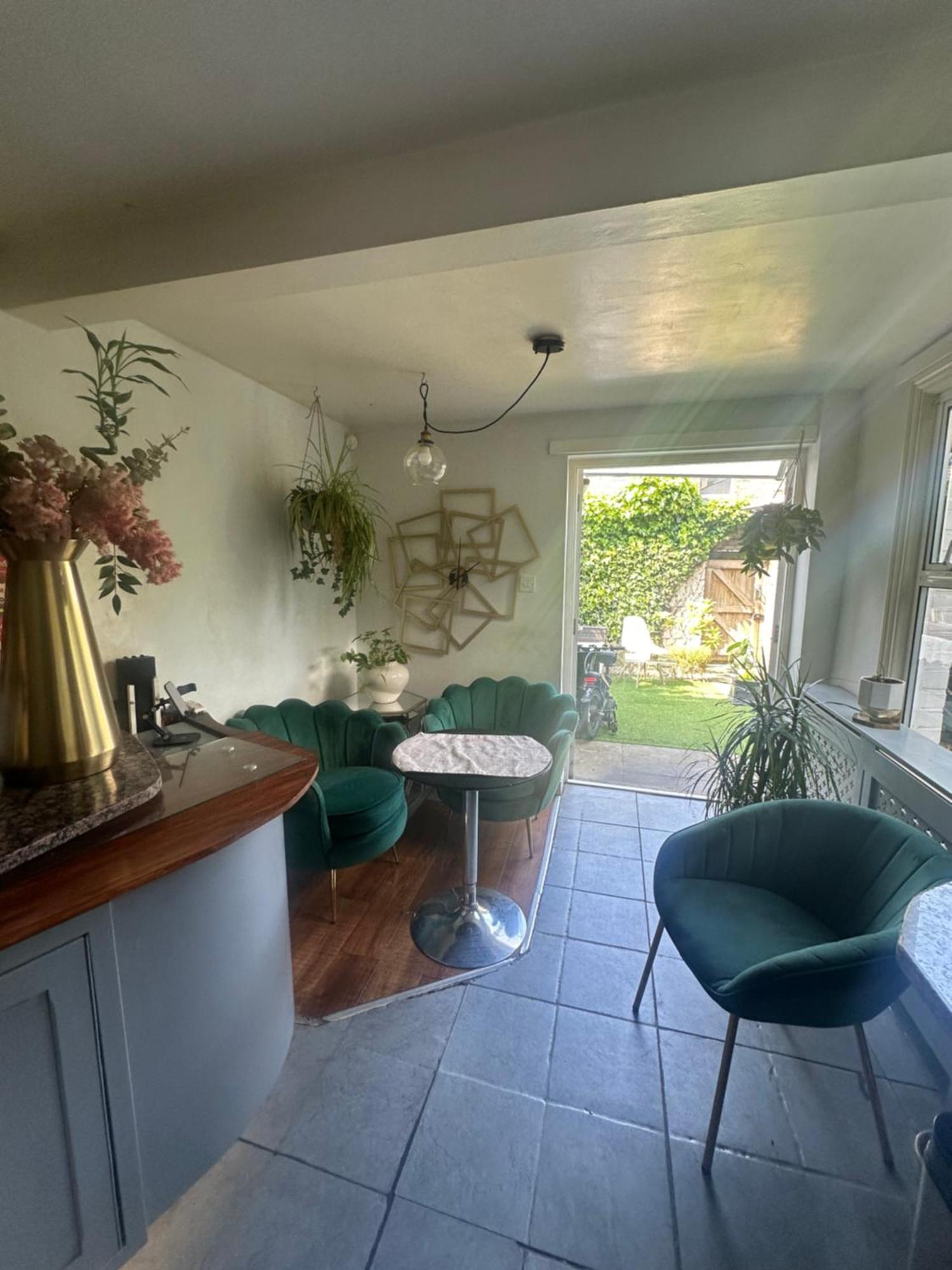 My Sky Secret Garden 1 Bedroom Accommodatie bij particulieren *