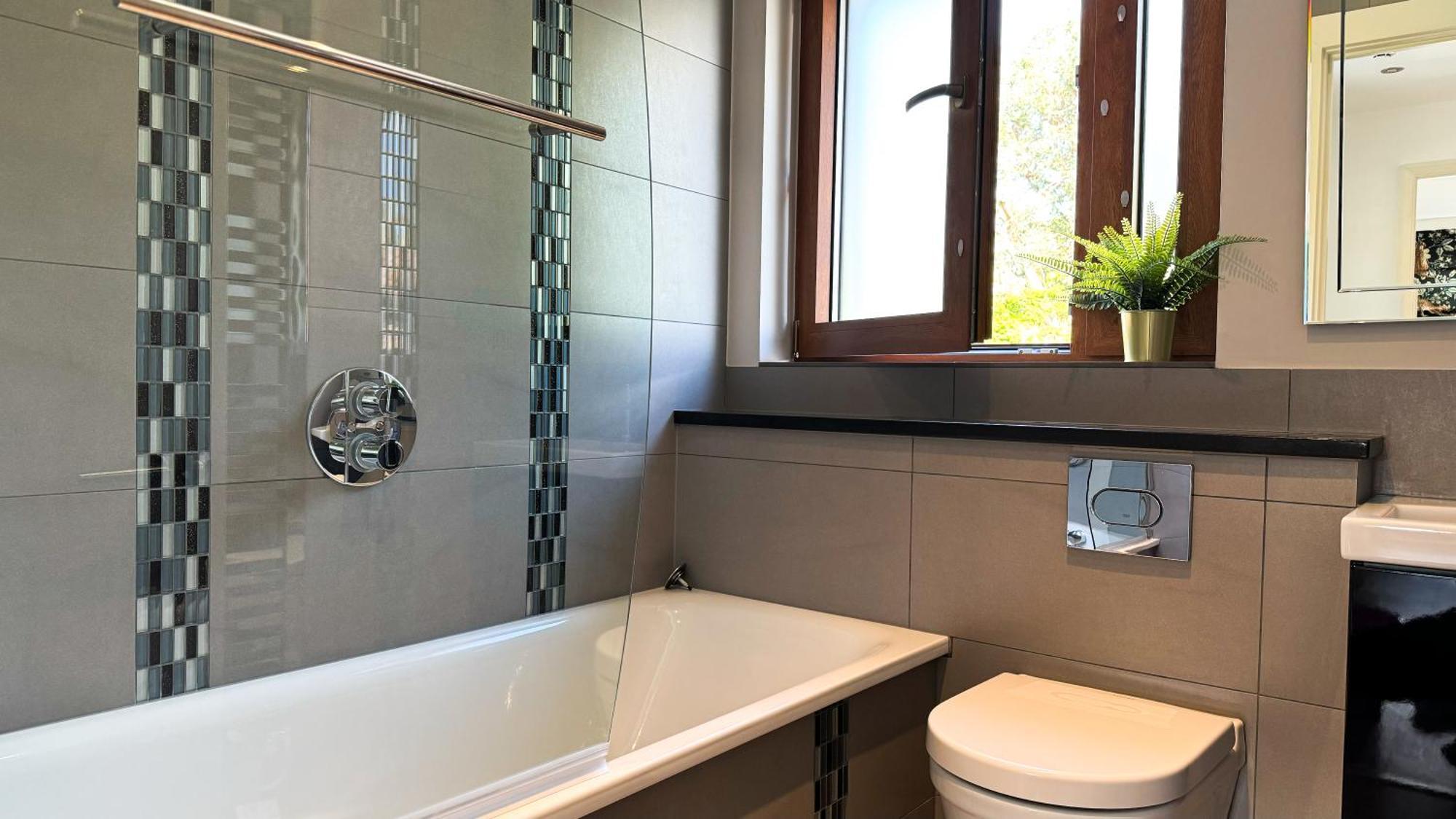 Feriehus Luxurious 3bed House With Bath & Garden *