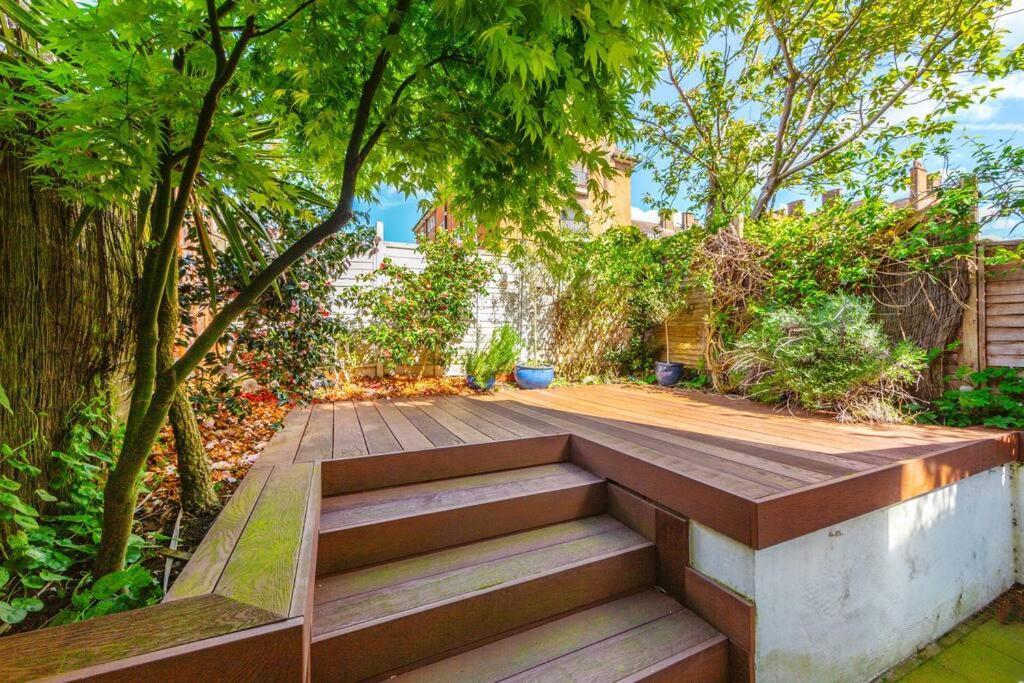 Apartment Charming Hampstead Retreat With Patio *