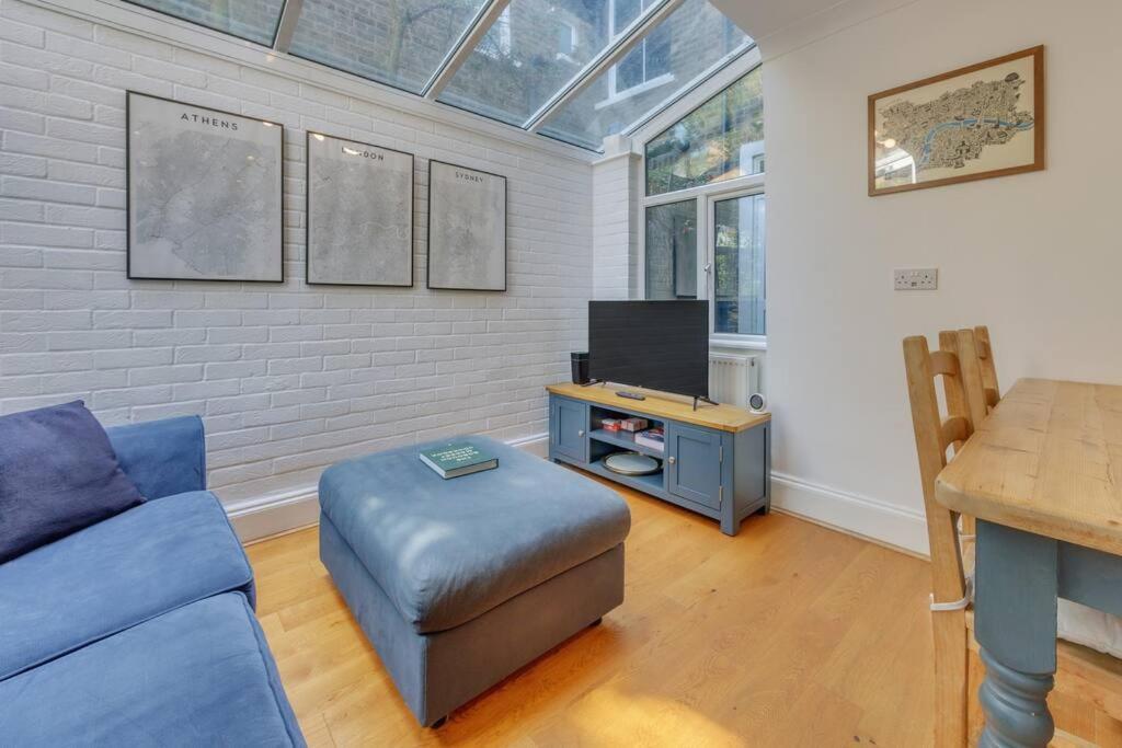 Apartment Charming Hampstead Retreat With Patio