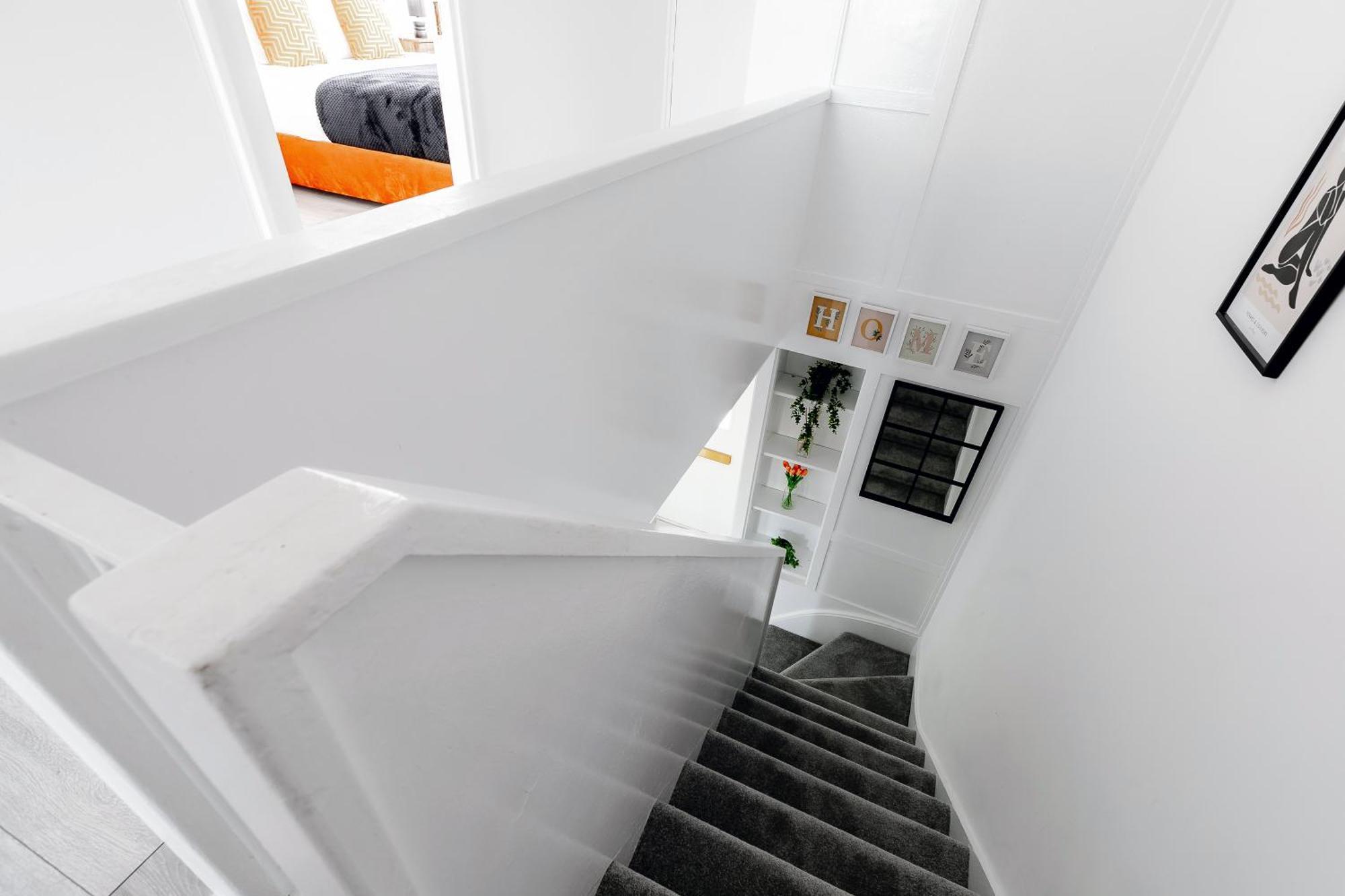 Leilighet 3br Off A13 , Sleeps 6, 2mins To Langdon Dlr,free Parking *