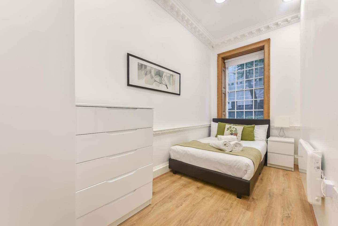 2 Bed Piccadilly 2 * Londen