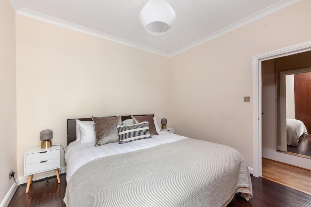 Chic&charming Chelsea 2 Bed Flat * Londres