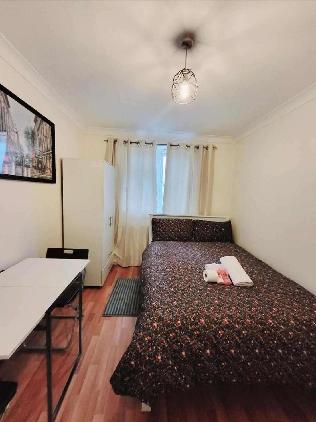 Huge And Affordable 3 Bedroom Flat In Hammersmith For 7 People With Welcome Breakfast Lägenhet
