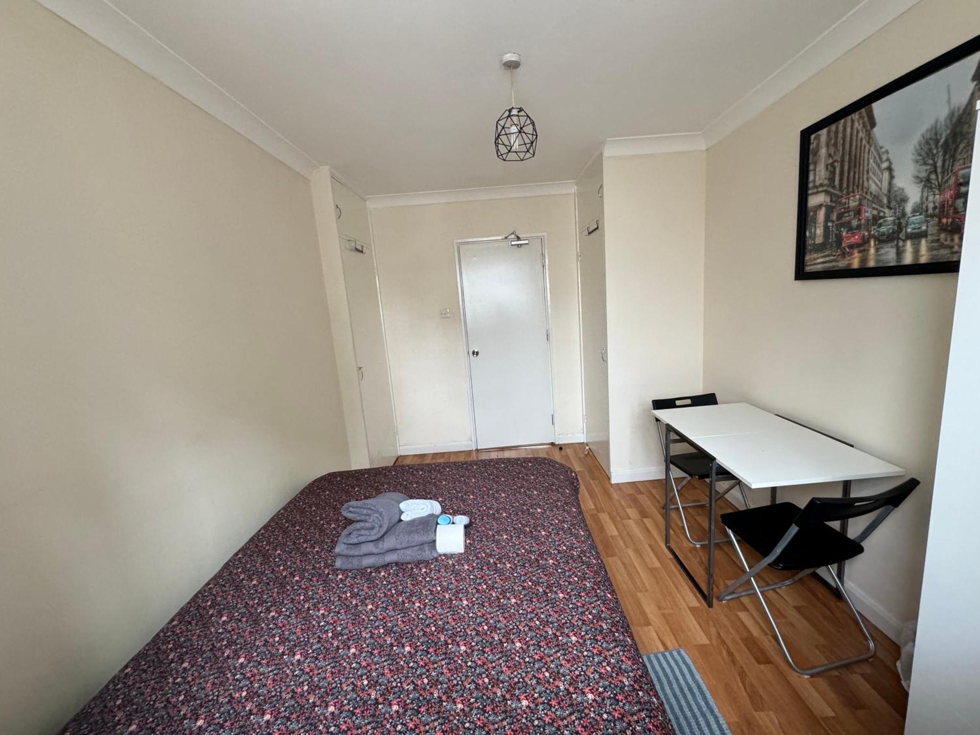 Lägenhet Huge And Affordable 3 Bedroom Flat In Hammersmith For 7 People With Welcome Breakfast