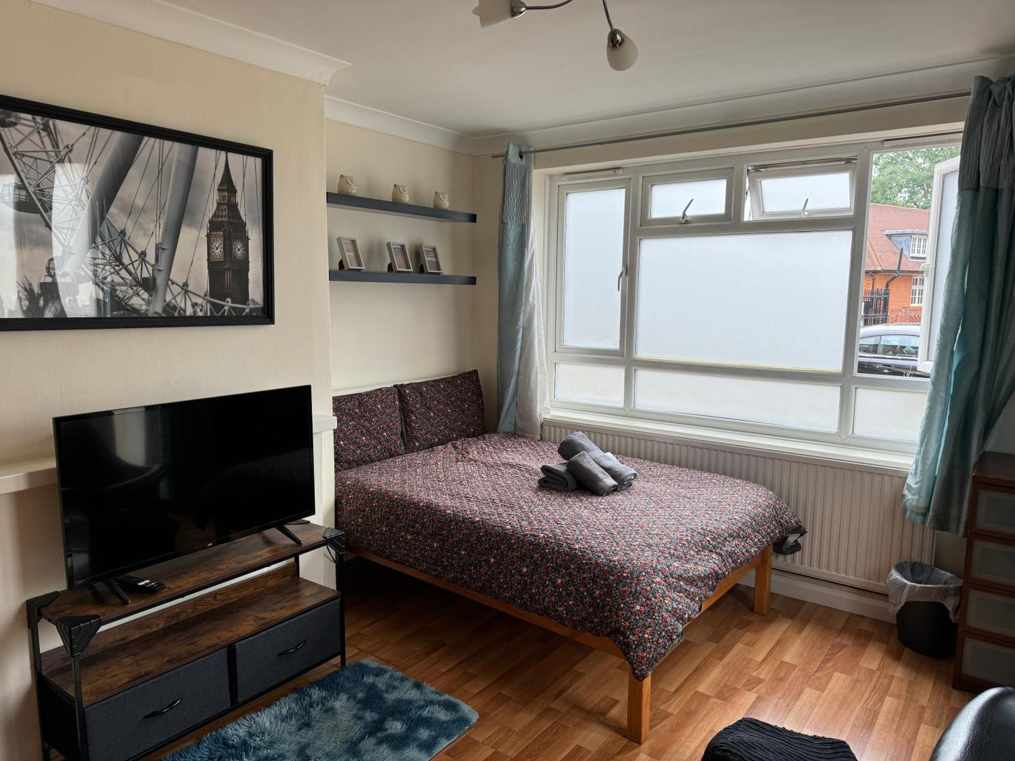 Lägenhet Huge And Affordable 3 Bedroom Flat In Hammersmith For 7 People With Welcome Breakfast London
