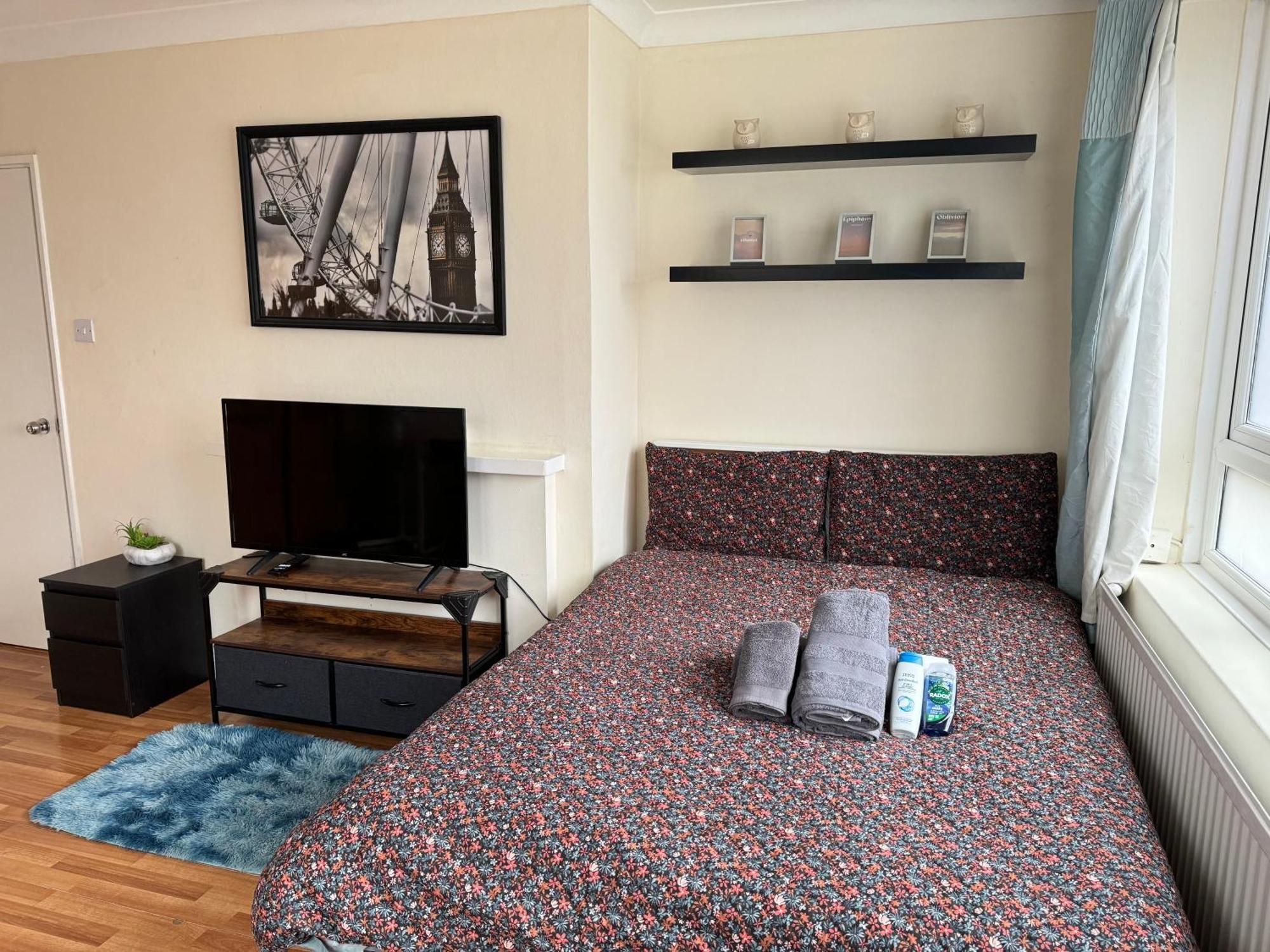 Lägenhet Huge And Affordable 3 Bedroom Flat In Hammersmith For 7 People With Welcome Breakfast