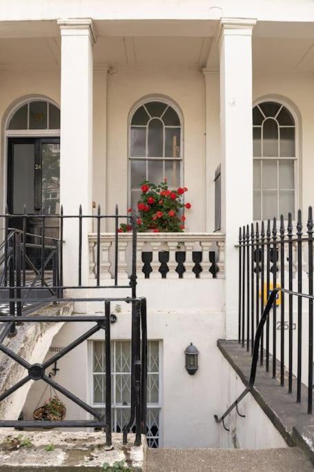 Cosy Little Venice Pied-a-terre By Morethanstays Lägenhet *