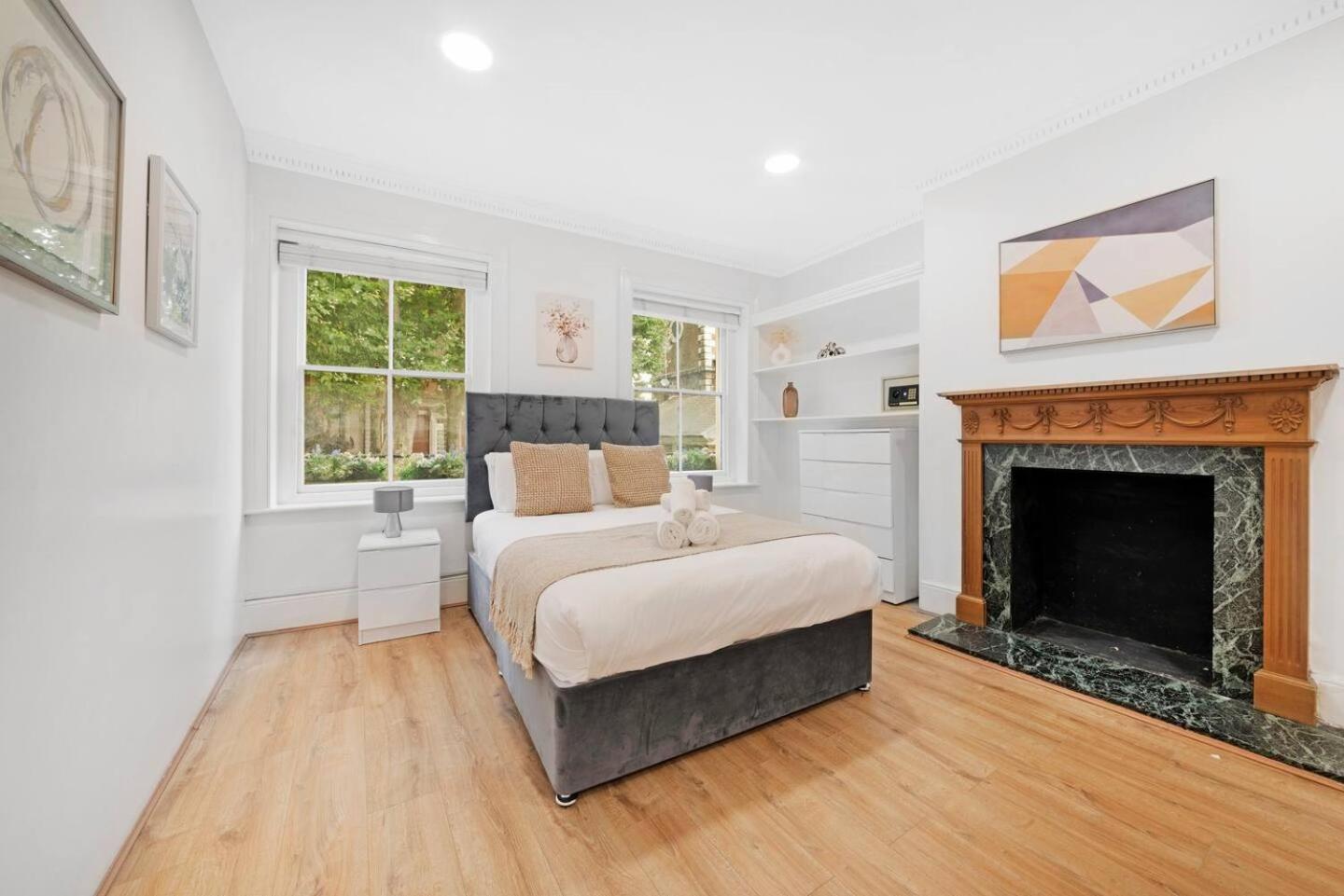 2 Bed Piccadilly 3 Lejlighed London
