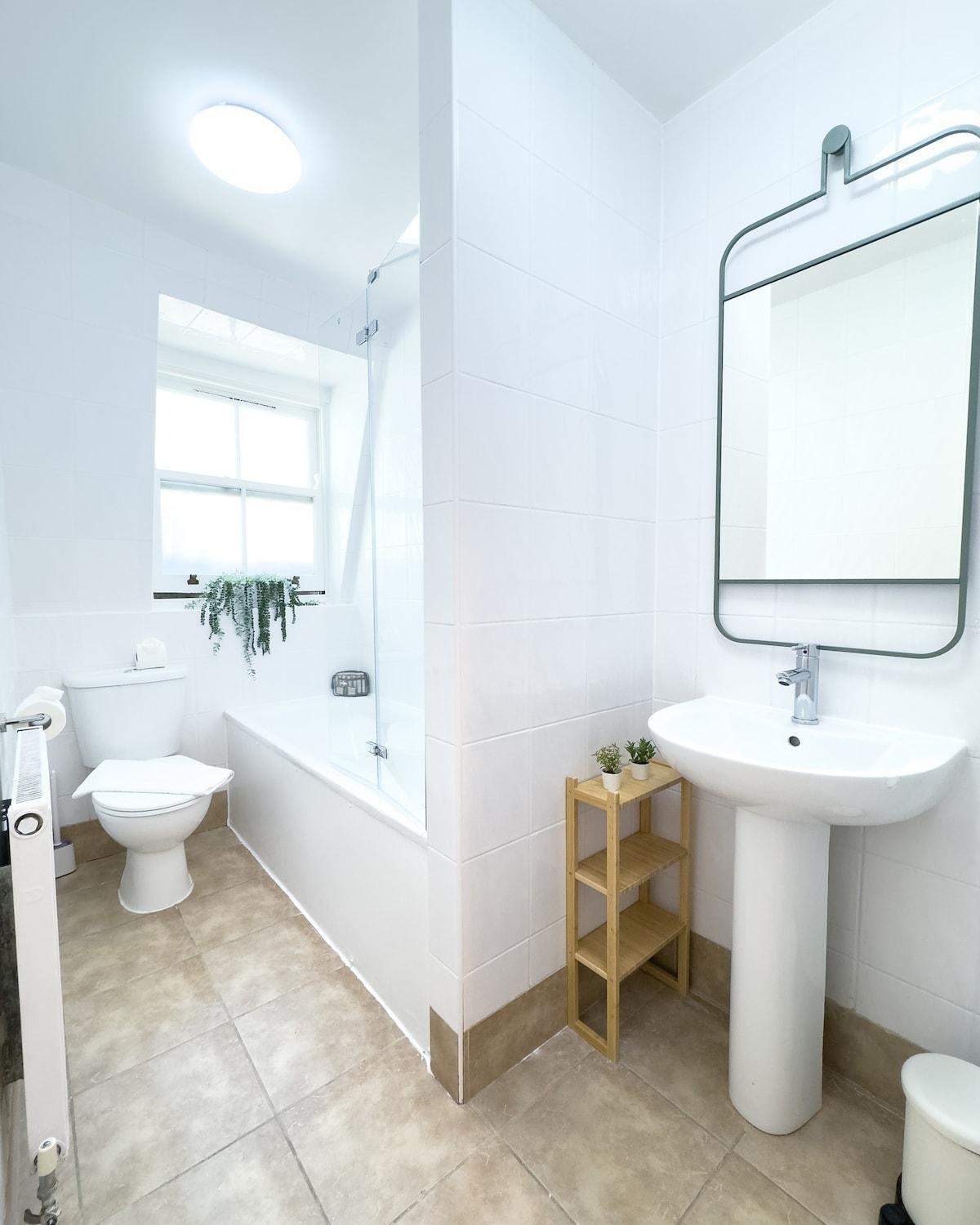Centre Hideaway 100m From Trafalgar Square Apartment *