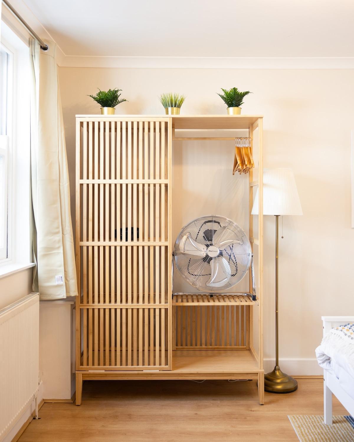 Centre Hideaway 100m From Trafalgar Square Apartment London