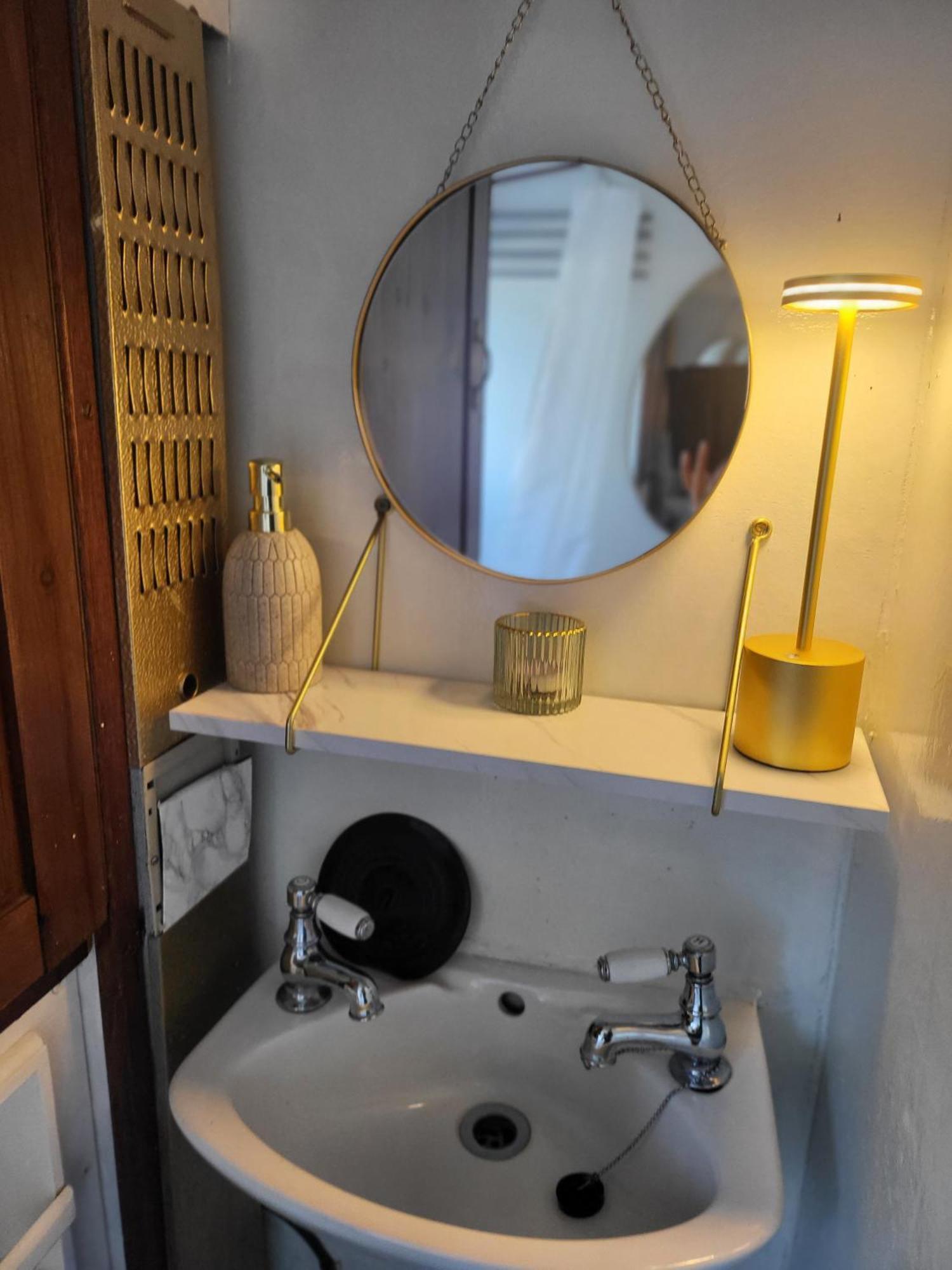 Bateau-hôtel Comfy Canal Boat In Little Venice By Paddington For Family & Friends Londres