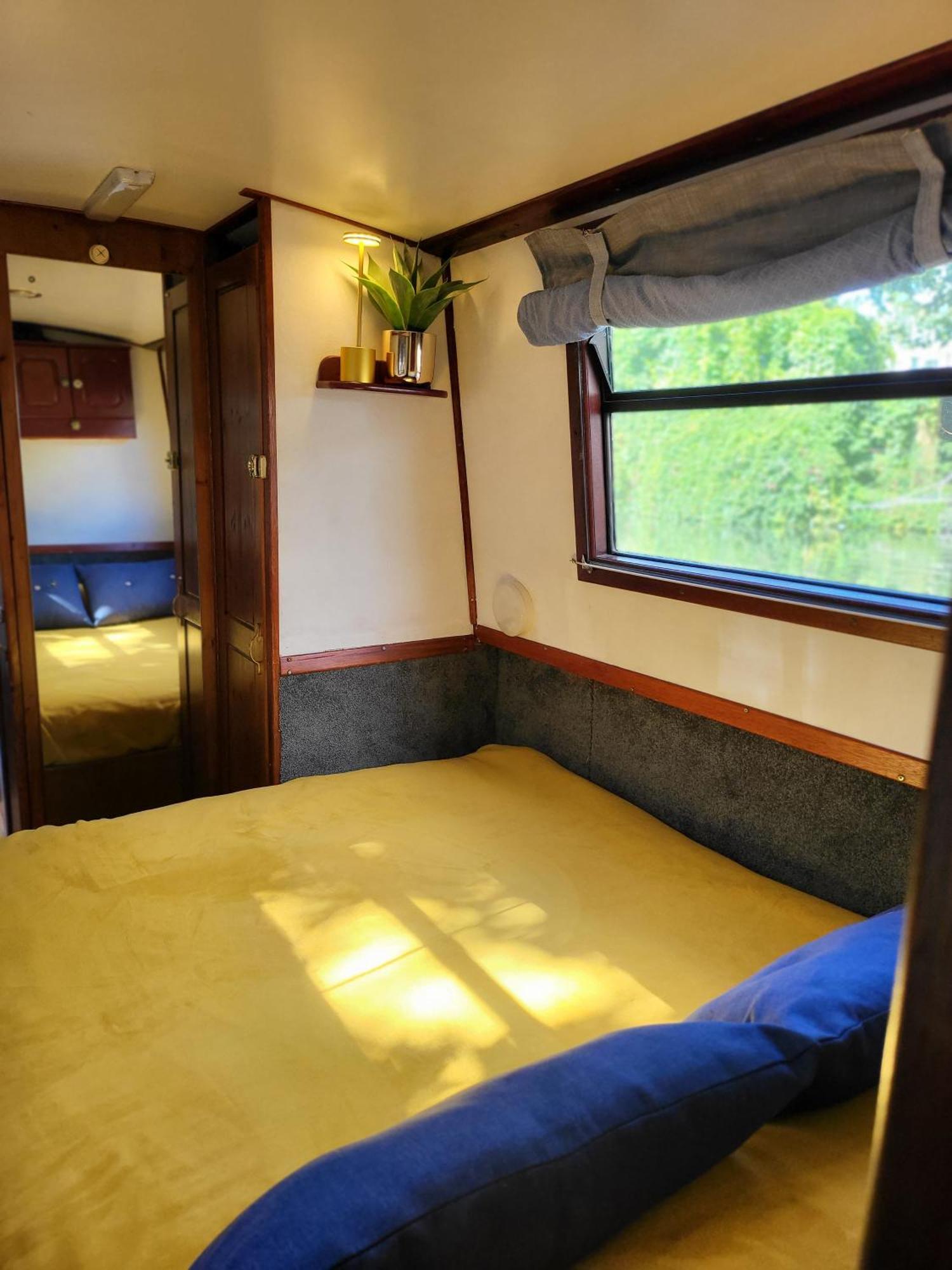 Comfy Canal Boat In Little Venice By Paddington For Family & Friends Bateau-hôtel