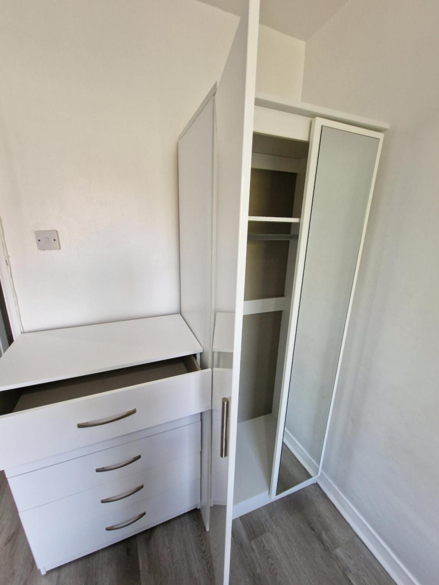 Comfortable 2 Bedrooms Flat In Oval Londen