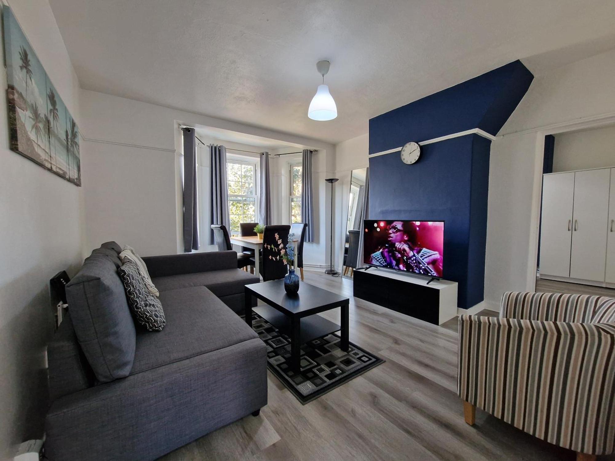 Appartement Comfortable 2 Bedrooms Flat In Oval *
