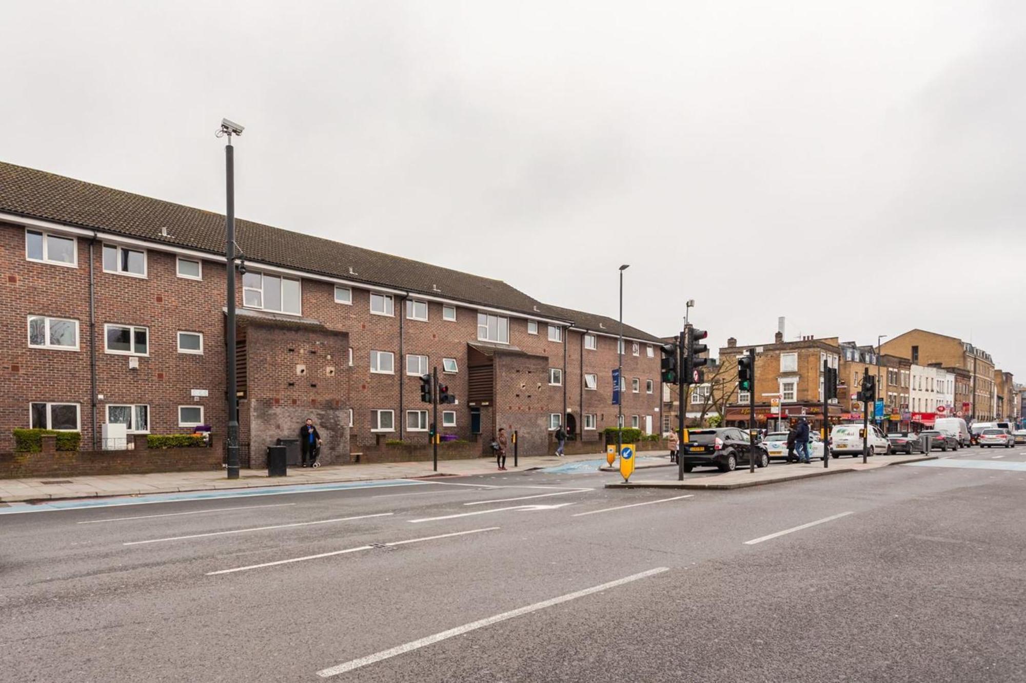 Bright Stepney Nest * London